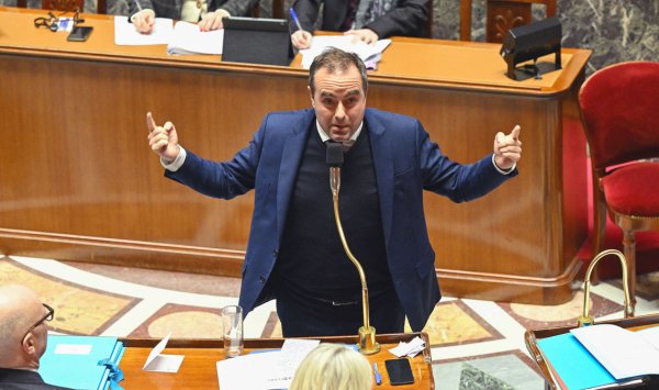 Парламент Франции утвердил бюджет на 2026 год после политического компромисса