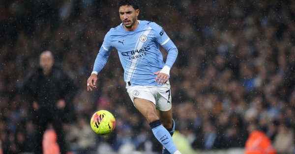 «Барса» и «Атлетико» претендуют на нападающего