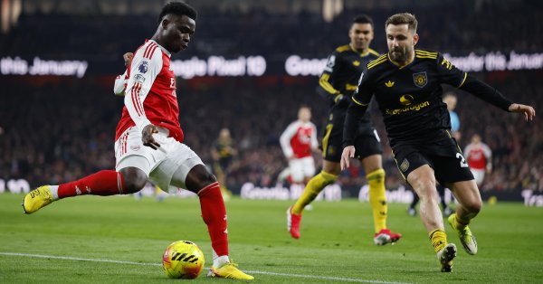 ОФИЦИАЛЬНО: Сака переподписал контракт с «Арсеналом», будет получать колоссальную зарплату