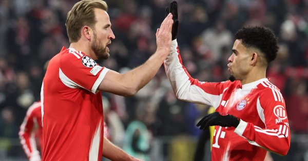 Луис Диас помазал Гарри Кейна