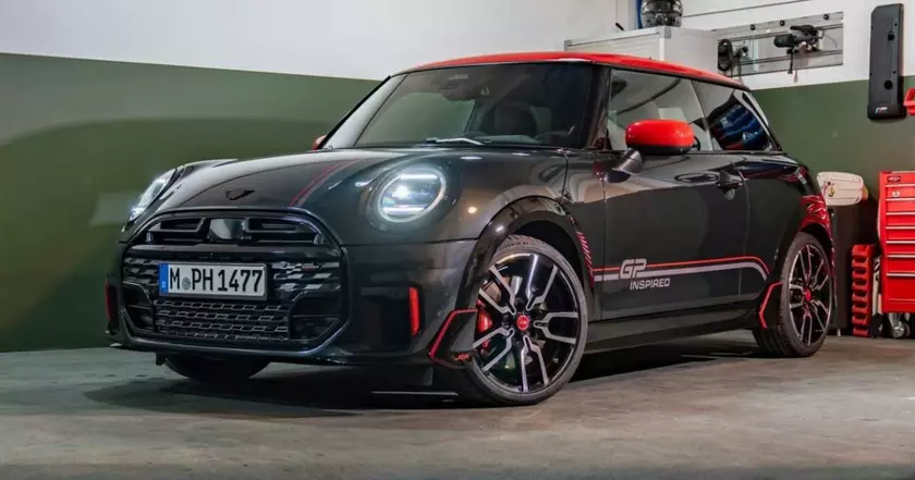 MINI Cooper S и Cooper JCW получили версию GP Inspired Edition