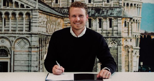 Божинов остается в стартовом составе под новым тренером