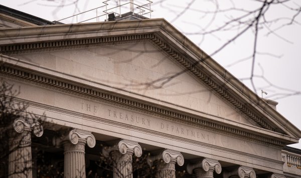 Почему Китай все чаще выходит из казначейских облигаций США?