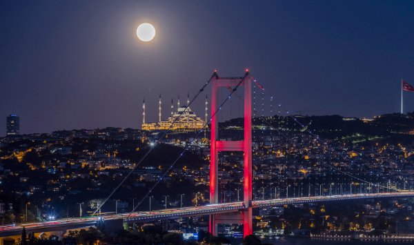 Стамбульская фондовая биржа входит в число лидеров по доходности с начала года