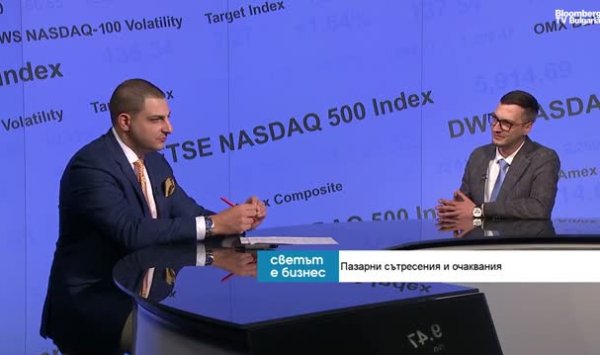 Китай накапливает золото и продает долг США