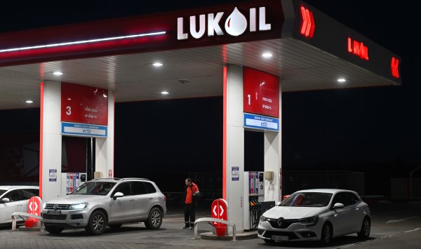 Сделка с «Лукойлом» решит кризис НПЗ, но последуют вторичные продажи