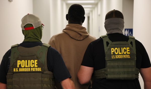 США потратили $133 333 на каждую депортацию в третьи страны.