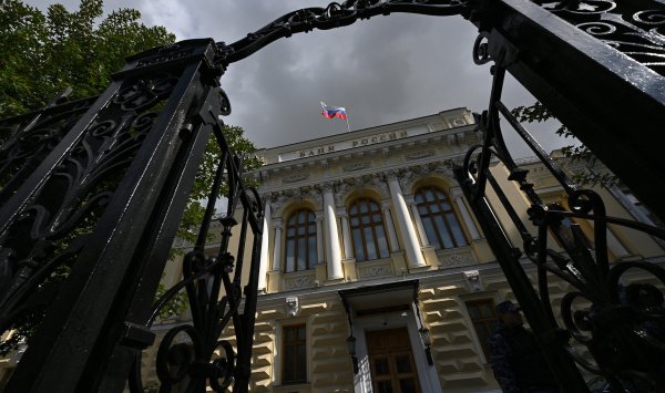 Россия балансирует на грани ограничения кредитного риска и предотвращения рецессии