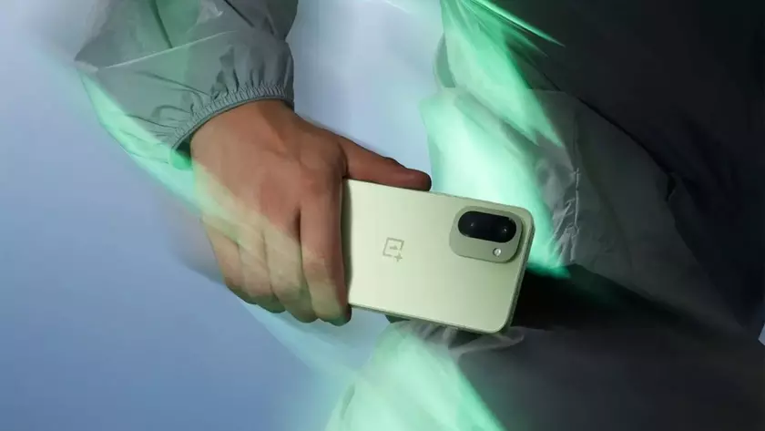 OnePlus 15T: Компактный «телефон мечты» для уставших от лопастей