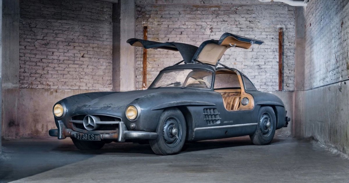 Последний 100% оригинальный Mercedes 300 SL выручили за рекордную сумму