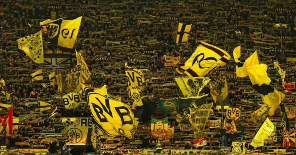 Фанатов «Дортмунда» не пускают в Италию, их удивляют в «Боруссии»