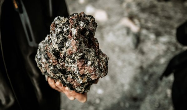 США создают стратегический резерв критически важного сырья на сумму 12 миллиардов долларов.