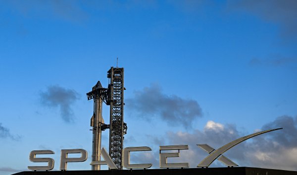 Ставка на SpaceX превратила фонд в магнит для розничных инвесторов
