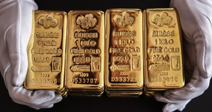 Золото продолжило двухдневный рост