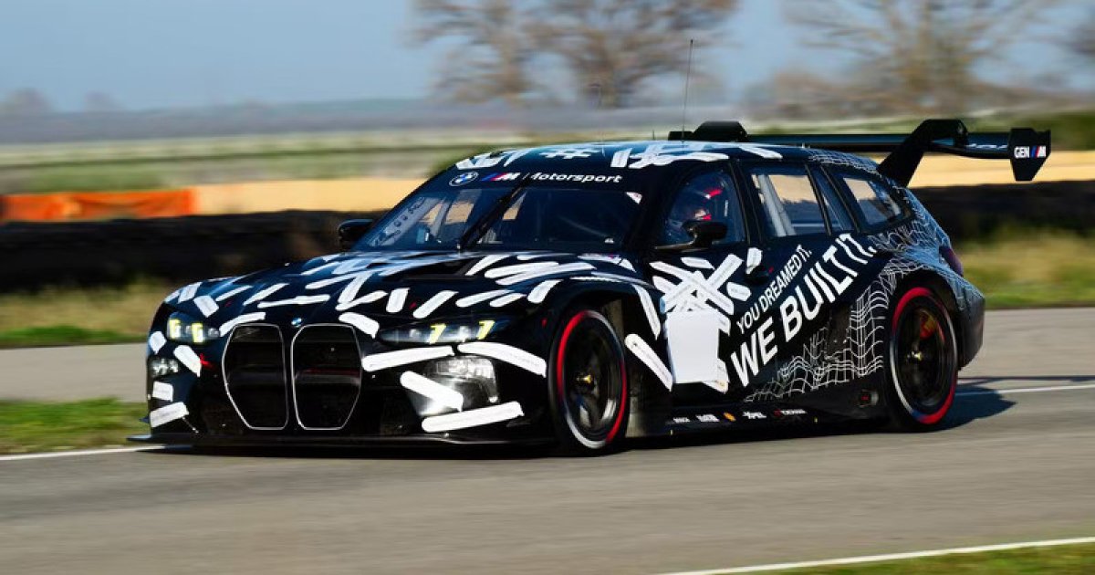 BMW все еще выпускала машину, которая еще год назад выглядела как шутка