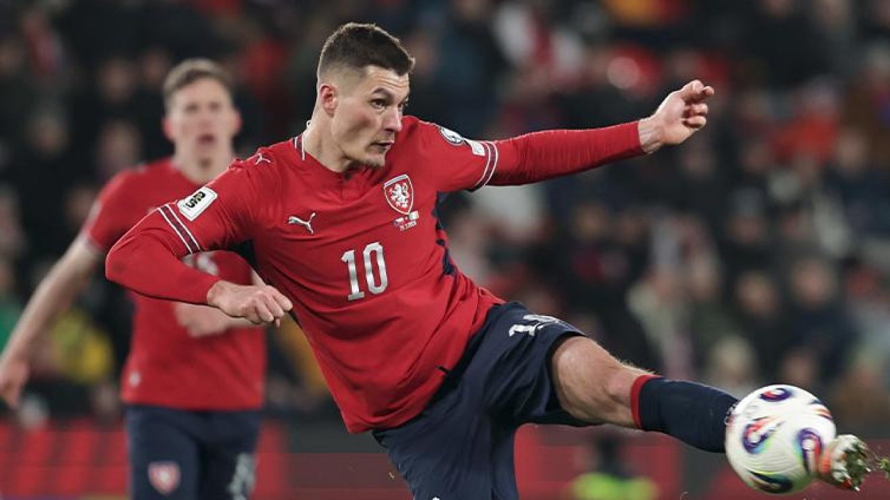 Чехия надеется принять участие в первом чемпионате мира с 2006 года, решающим матчем с Данией в Праге.