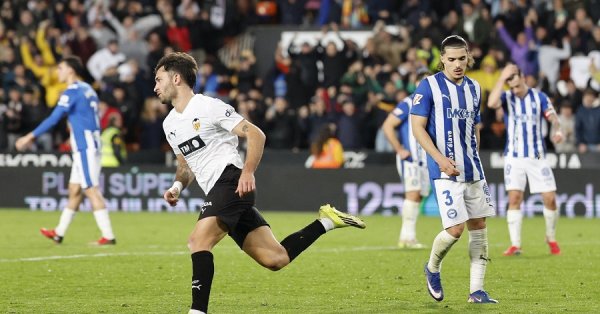 Драма! «Летучие мыши» с большим преимуществом разгромили «Алавес»