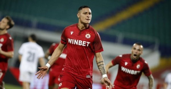 Матчи по ТВ сегодня, 8 марта.