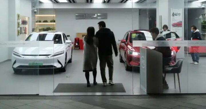 Китай вызвал глобальный обвал продаж электромобилей