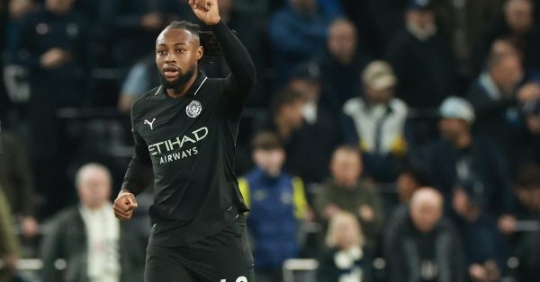 «Манчестер Сити» вырвал победу над «Лидсом»