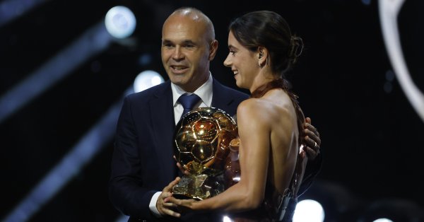 В Барселоне? Иньеста стал спортивным директором