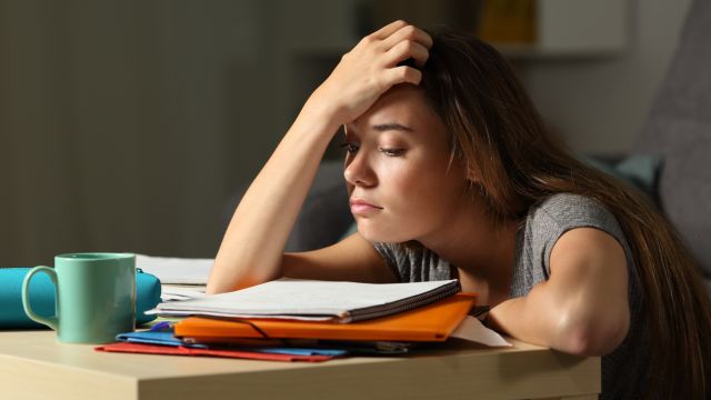 Процент подростков, которые не высыпаются, продолжает расти