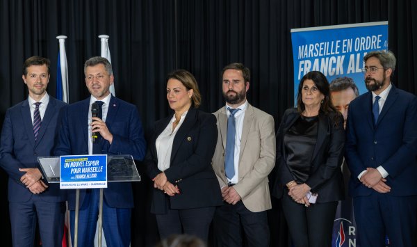 С.Манов: Франция не готова к крайне правому президенту