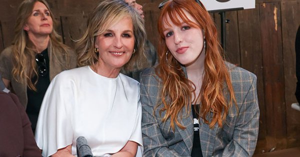 Хелен Хант снова в центре внимания: она впервые появляется на публике вместе с дочерью.