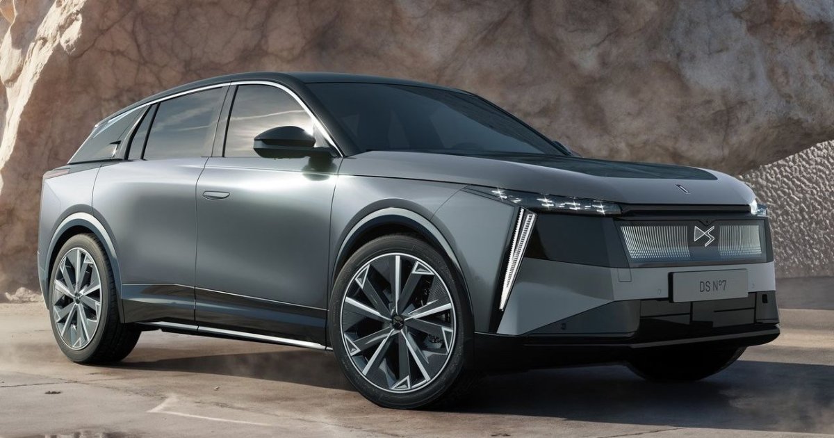 Флагманский внедорожник DS сменил поколение