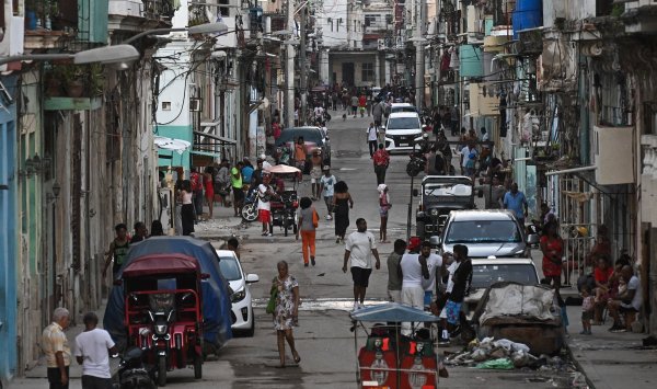 Куба заявляет, что армия готова, поскольку угрозы Трампа множатся