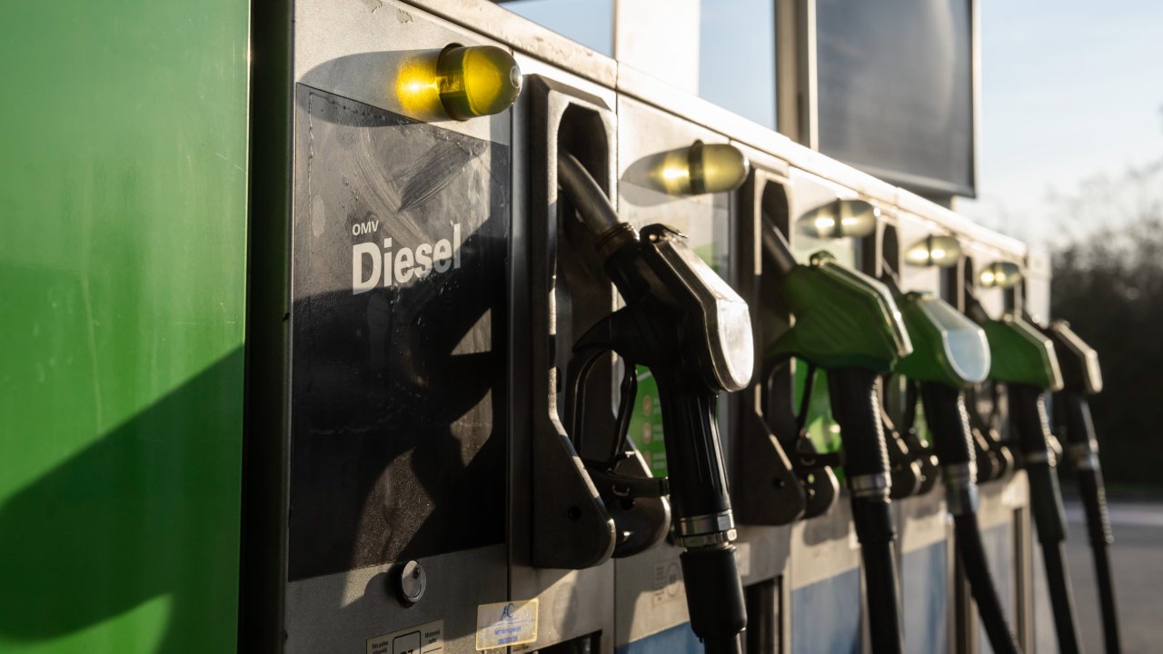 Конкуренция со стороны Азии заставляет дизельные танкеры обходить Европу