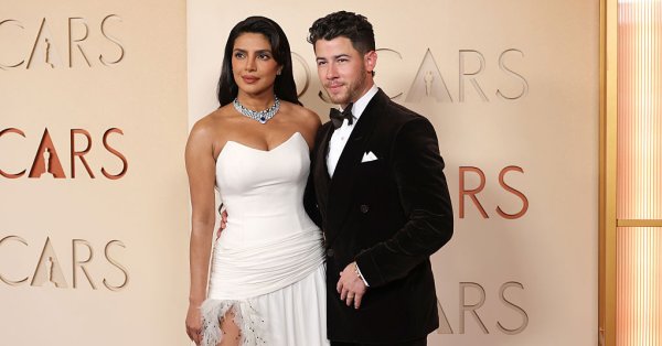 Отчаявшуюся Приянку Чопру обвиняют в том, что она нанимала фальшивых фанатов для просить автографы