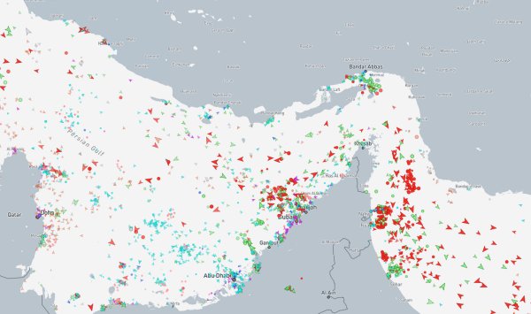 Иран предупредил корабли не проходить через Ормузский пролив