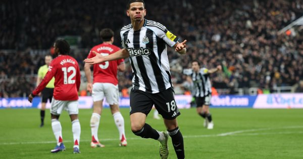 Конец истории Каррика! В составе 10 человек «Ньюкасл» обыграл «Манчестер Юнайтед» 2:1.