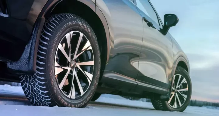 Nokian Hakkapeliitta 01: Скрывающиеся шипы сами. Физика против гололеда