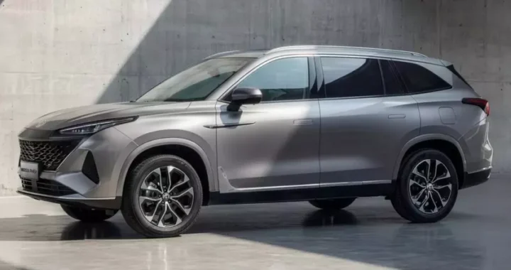 MG представила семиместный PHEV — MGS9