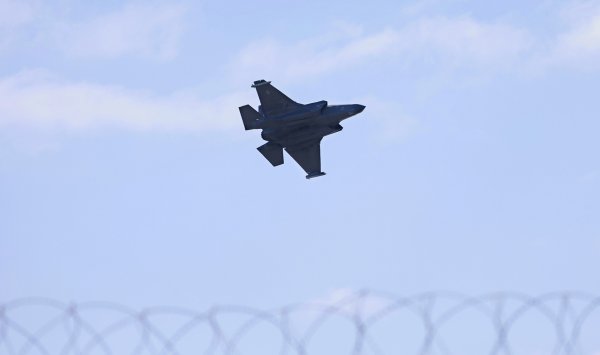 Европа бросается защищать Кипр, а война с Ираном обнажает уязвимость