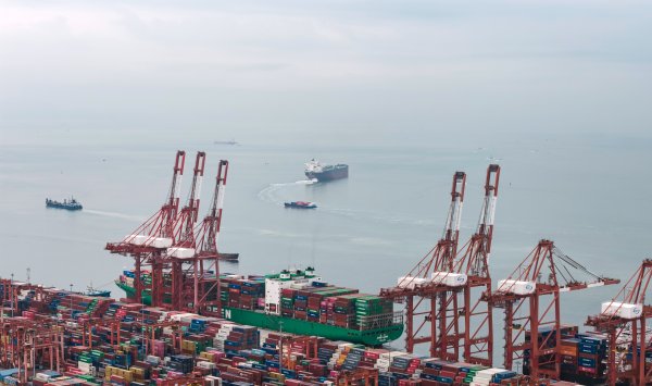 Блокада на Ближнем Востоке – очередной «черный лебедь» для грузоотправителей