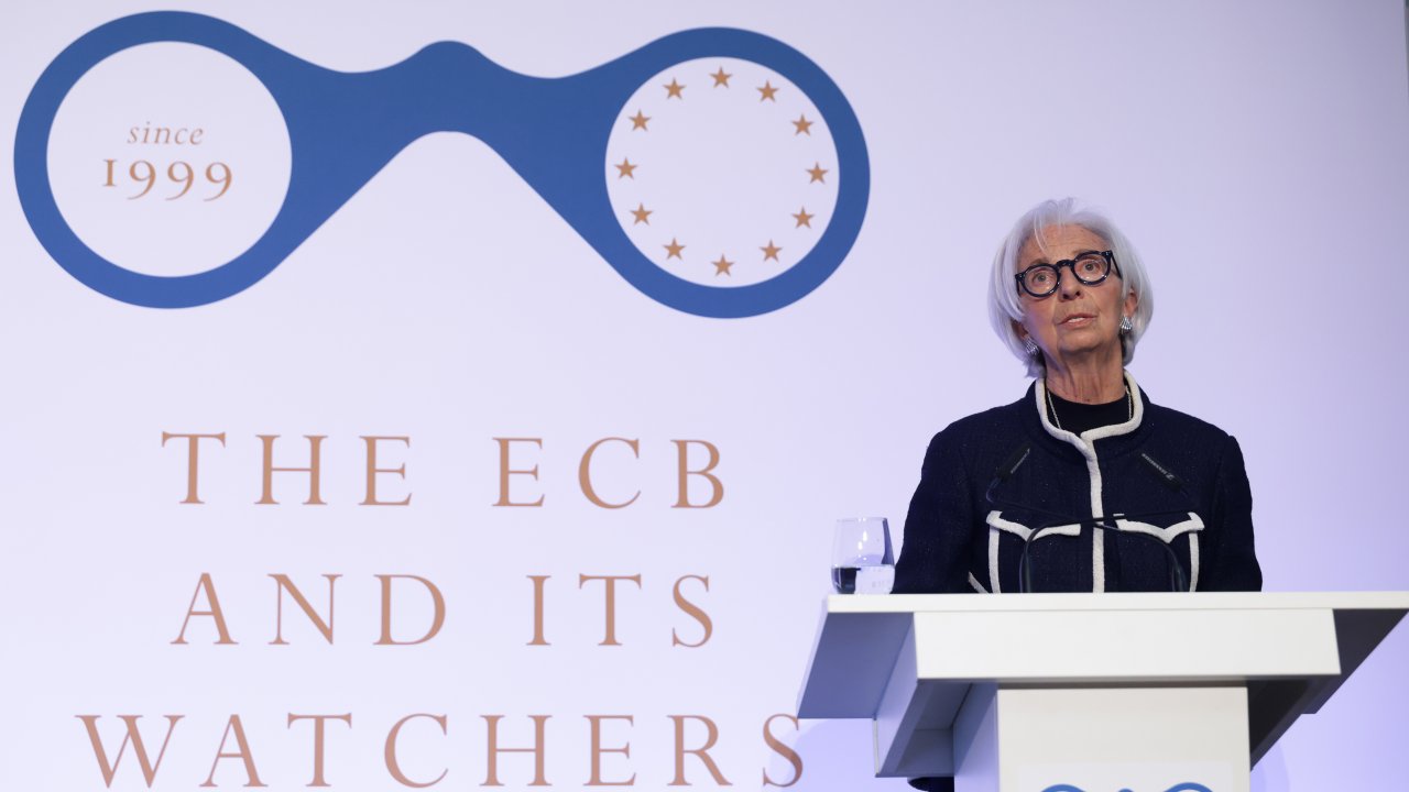 ЕЦБ не будет «парализован колебаниями» из-за Ирана, пообещала Лагард