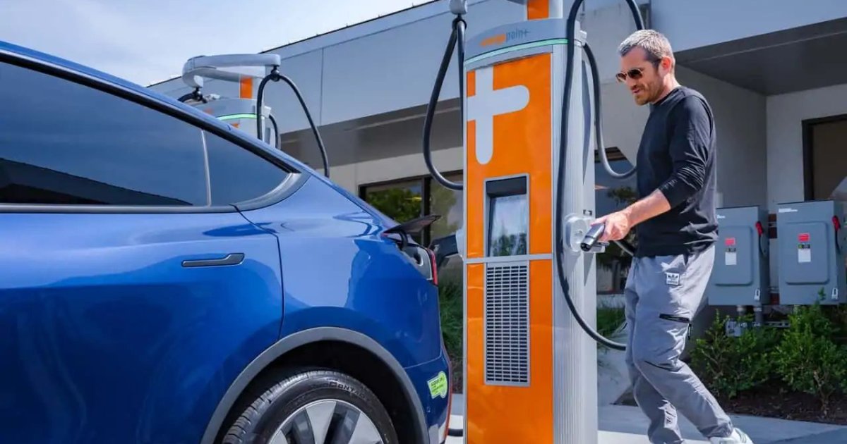 Эти электромобили необходимо заряжать до максимума