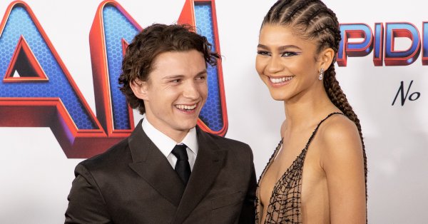 Звездные свадьбы - Зендая и Том Холланд прошли под свадебную церемонию