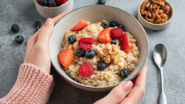 Если мы едим овсянку в течение 2 дней, мы снижаем уровень плохого холестерина на 10%.