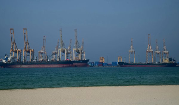 Дроны-разминировщики не устранят риски в Ормузском проливе