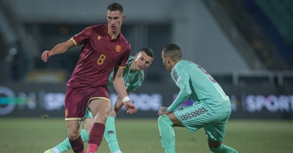 Наш соотечественник эвакуируется