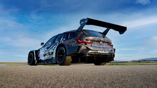 БМВ М3 Туринг GT3