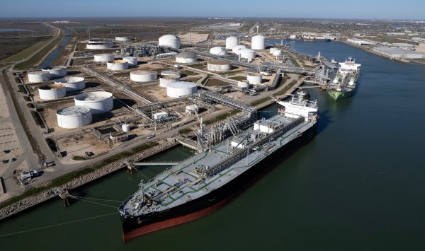 Нефть снова превысила $100 из-за эскалации ситуации в Иране