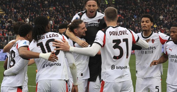 «Милан» принял непростое решение для звезды