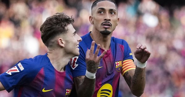 «Барса» забила 5 голов в ворота «Севильи» и снова опережает лидера «Реала» на 4 очка.