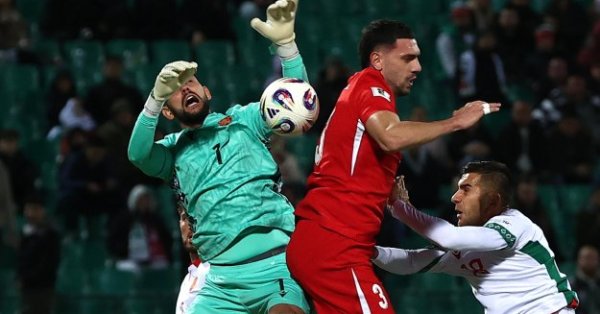 Он забил 3 гола: сборная Болгарии и отличный гол в Шотландии.