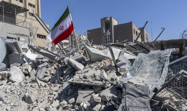 Иран заставляет страны Персидского залива выбирать: сражаться или молчать.